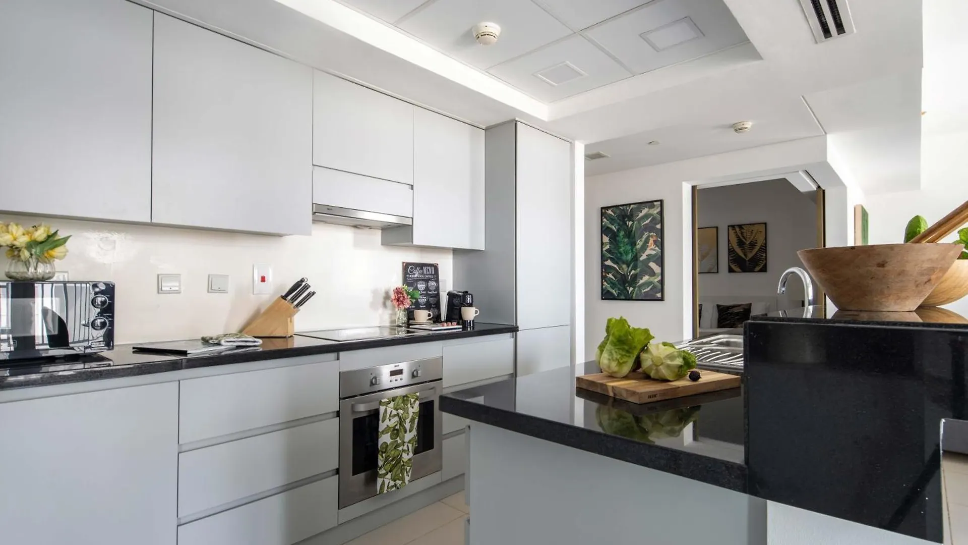 Apartment Frank Porter - The Lofts Central Tower Dubai United Arab Emirates