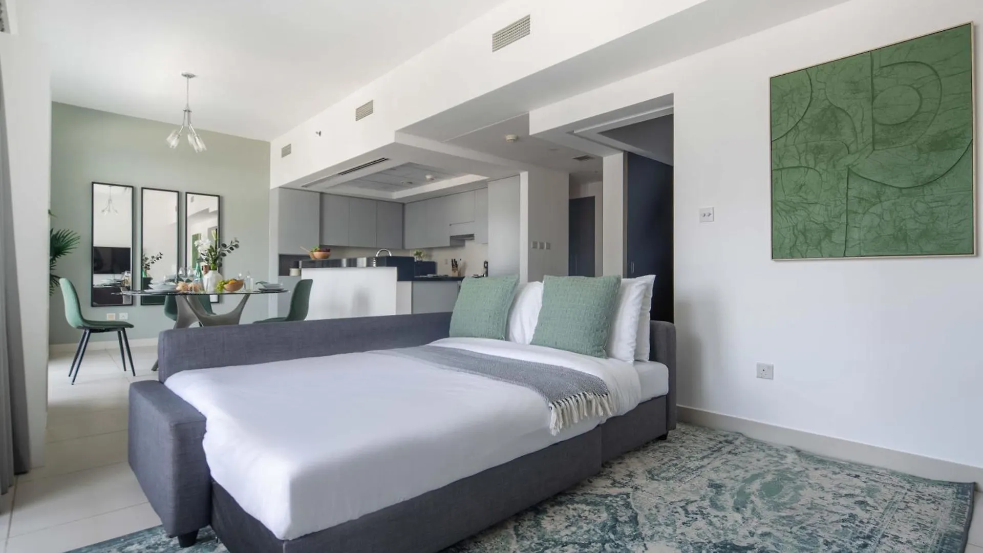 Frank Porter - The Lofts Central Tower Dubai Apartment